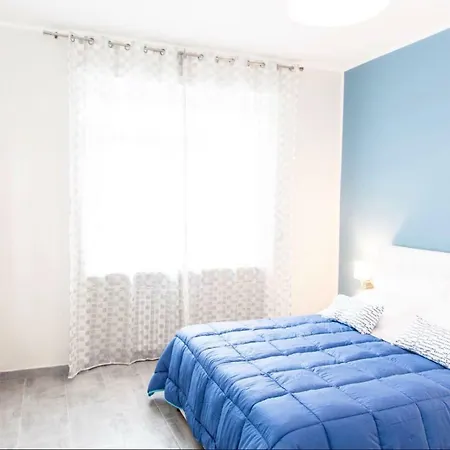 Gru House アパート