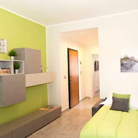 アパート Gru House *